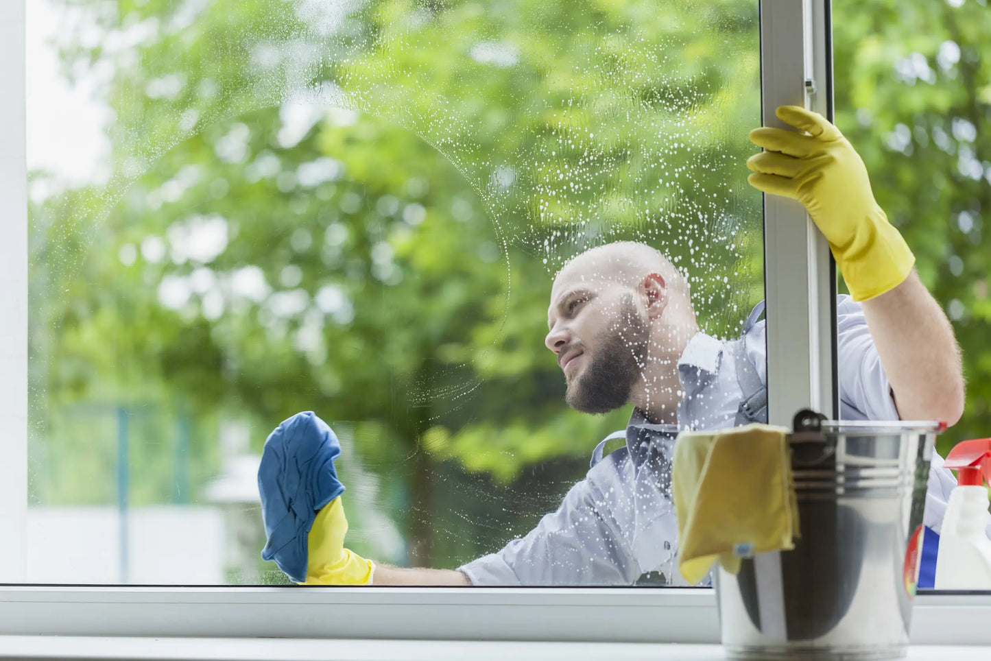 Window & Glass Cleaning